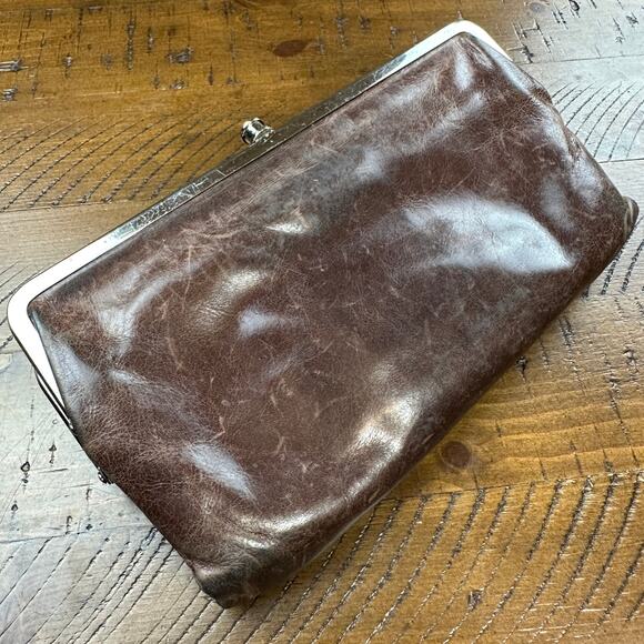 HOBO International Brown Leather Lauren Clutch Wallet Double Kisslock & Magnetic - Picture 1 of 16